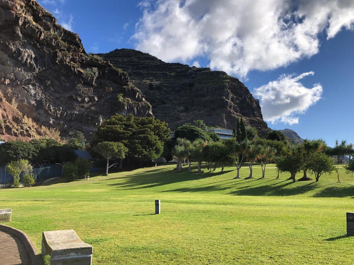 Calheta Ocean View Apartments 1 - Air Condition Estreito Da Calheta Bagian luar foto